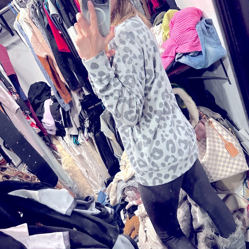 “Fair game top” gray leopard print